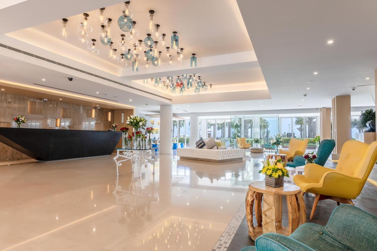 Sealine Beach, A Murwab Resort Mesaieed Exterior photo Lobby