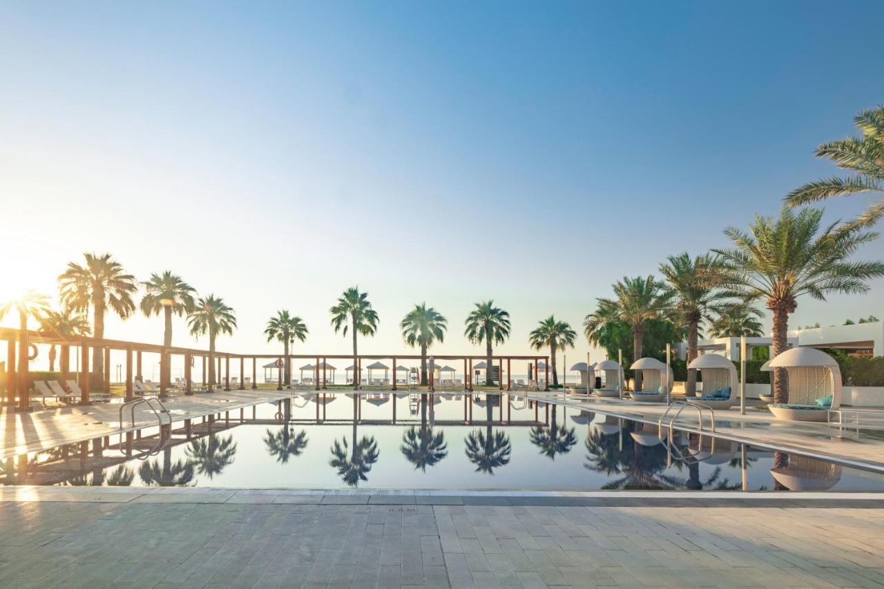 Sealine Beach, A Murwab Resort Mesaieed Exterior photo The resort's main pool